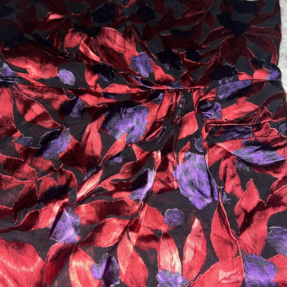 NWOT! Floral dress - Picture 2 of 3